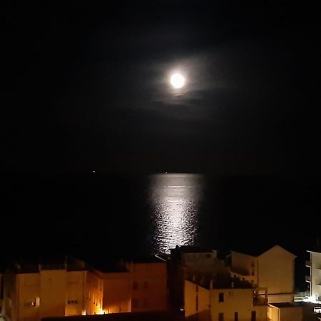 فيلا Spectacular Sea View - 3 Minutes Walk From The Sea لايقويليا المظهر الخارجي الصورة