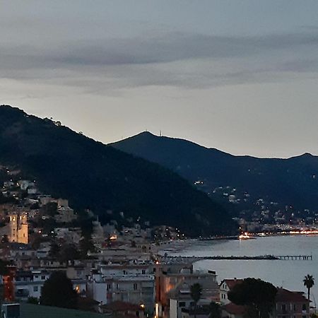 فيلا Spectacular Sea View - 3 Minutes Walk From The Sea لايقويليا المظهر الخارجي الصورة