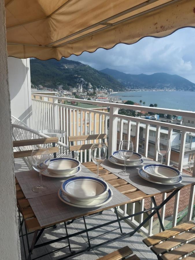 فيلا Spectacular Sea View - 3 Minutes Walk From The Sea لايقويليا المظهر الخارجي الصورة