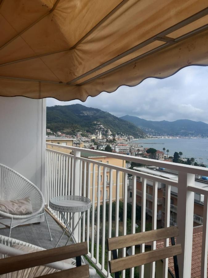 فيلا Spectacular Sea View - 3 Minutes Walk From The Sea لايقويليا المظهر الخارجي الصورة