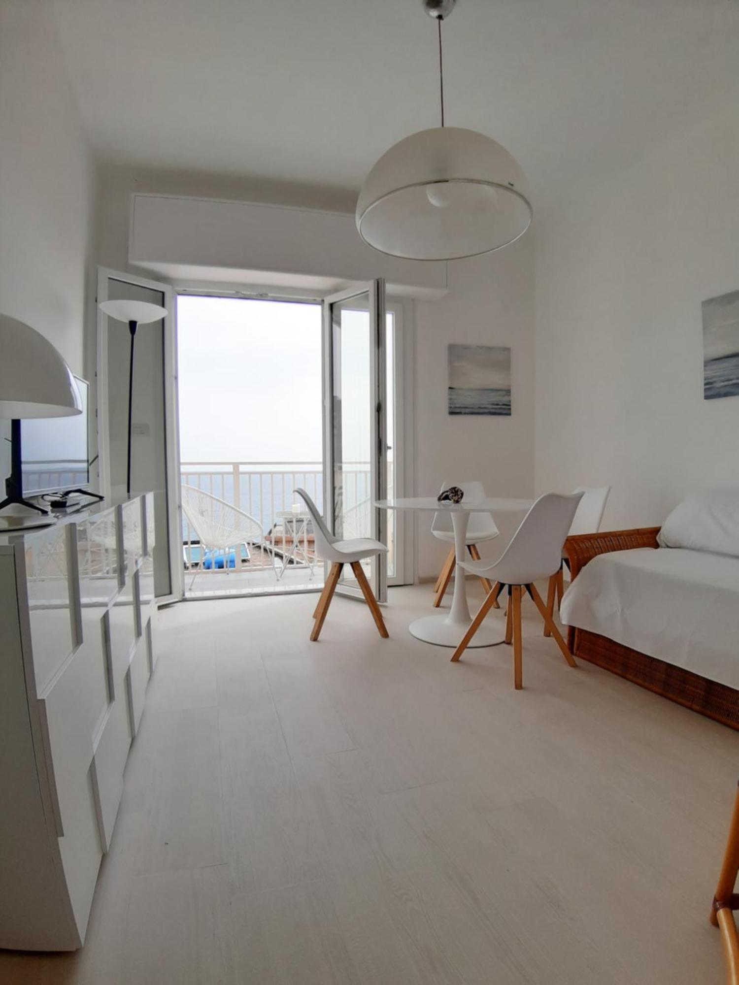 فيلا Spectacular Sea View - 3 Minutes Walk From The Sea لايقويليا المظهر الخارجي الصورة