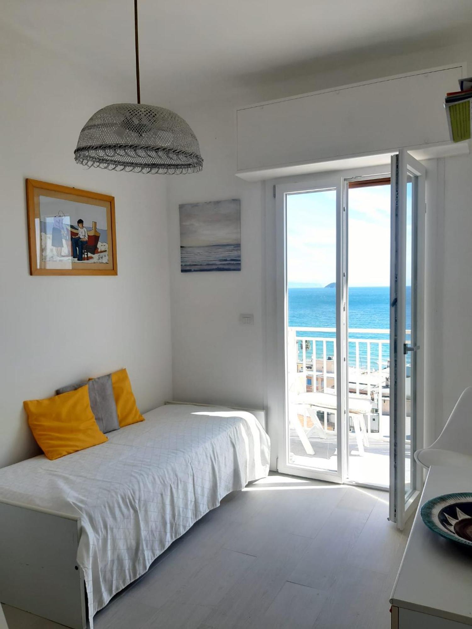 فيلا Spectacular Sea View - 3 Minutes Walk From The Sea لايقويليا المظهر الخارجي الصورة
